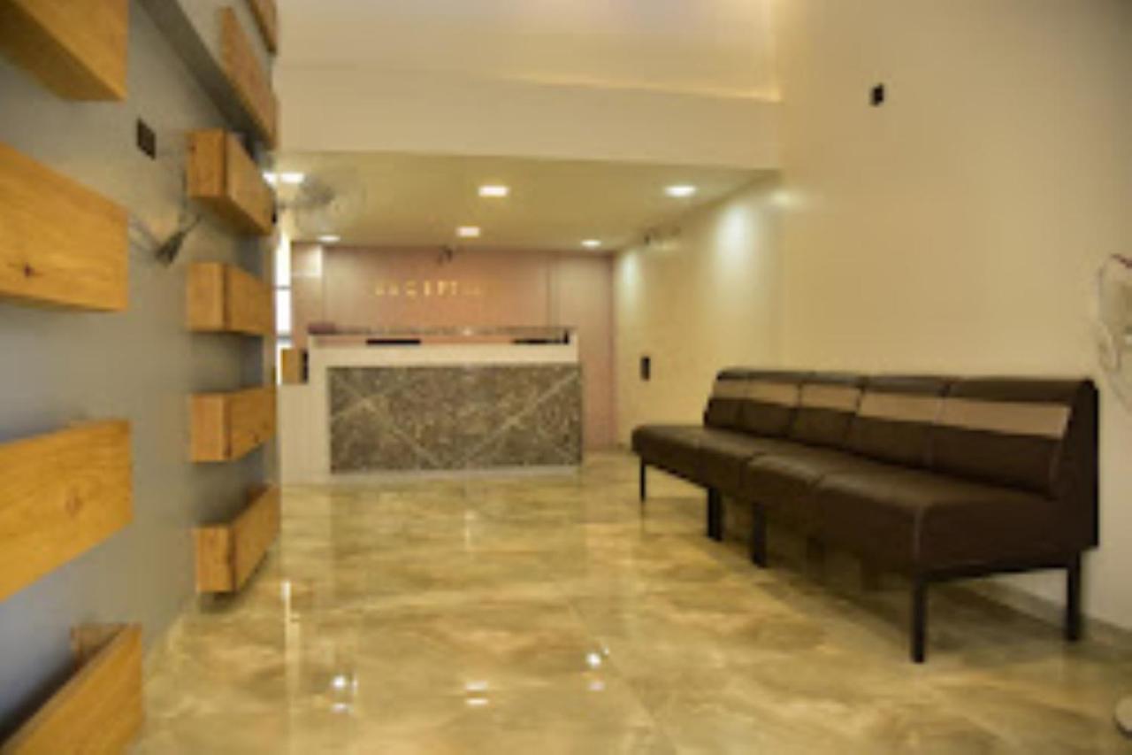 Hotel Avanti, Nashik Exterior foto